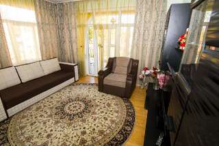 Виллы Beautiful Apartments in Villa near Airport Бухарест Вилла Делюкс-11