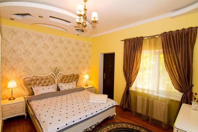 Виллы Beautiful Apartments in Villa near Airport Бухарест-48